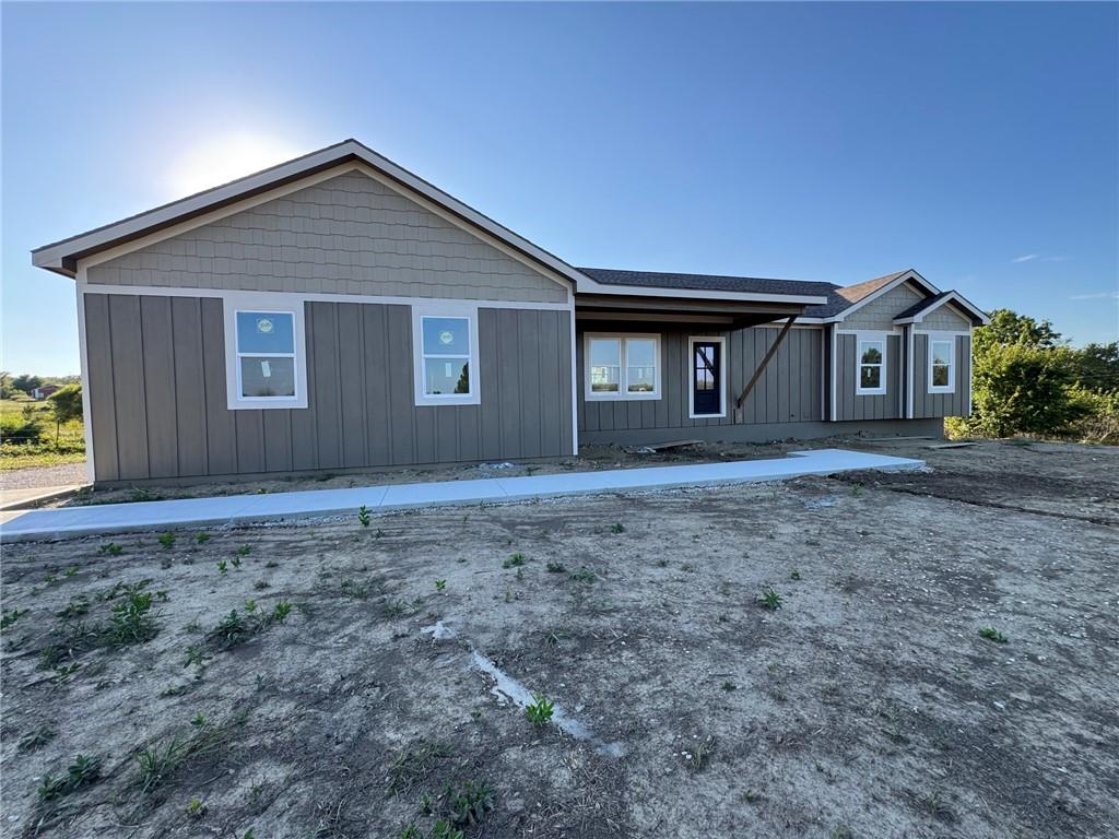 1688 Nw 145th Rd, Kingsville, MO 64061