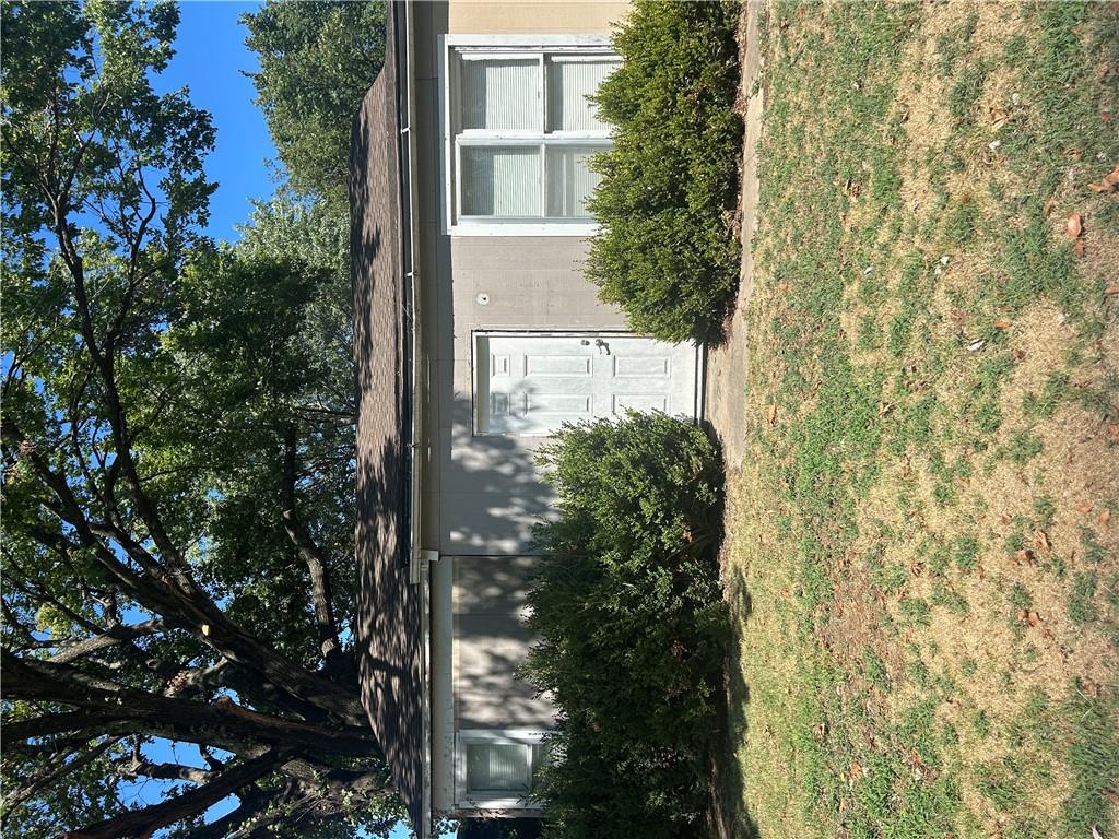1306 W 3rd St, Coffeyville, KS 67337