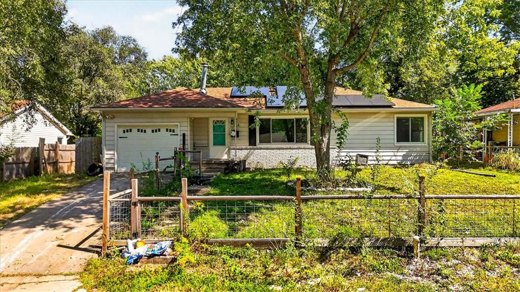 108 N Grant Ave, Knob Noster, MO 65336