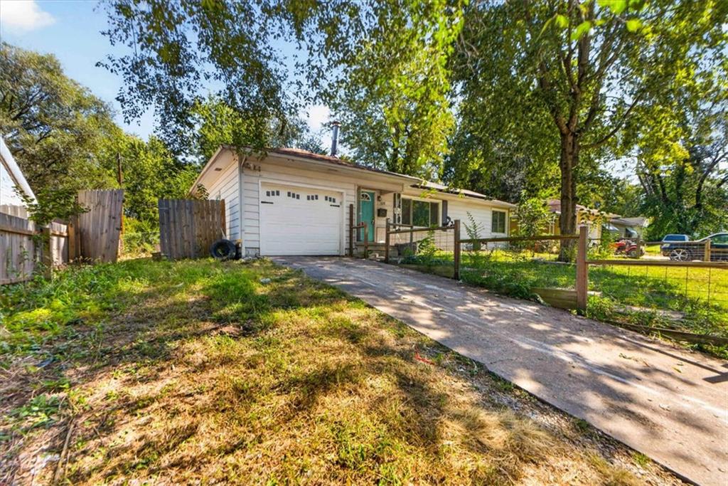108 N Grant Ave, Knob Noster, MO 65336