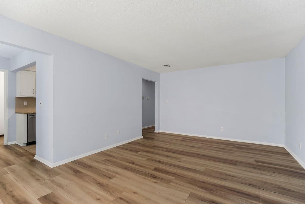 10106 W 96th #c Ter #C, Overland Park, KS 66214
