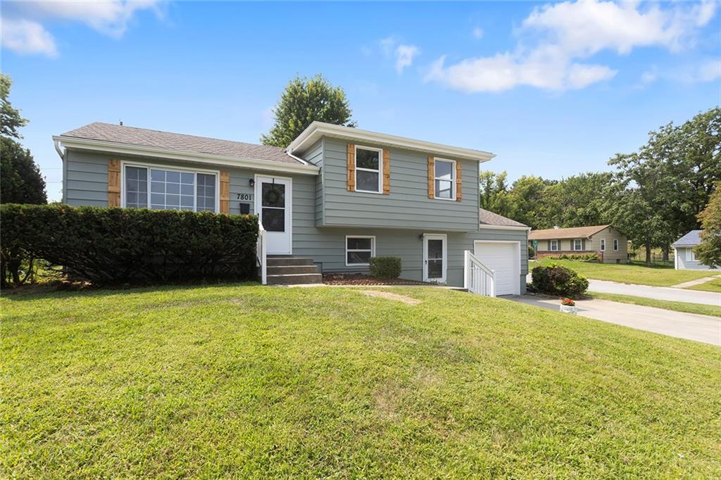 7801 NE San Rafael Dr, Kansas City, MO 64119
