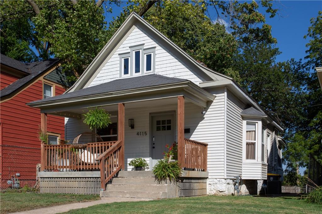 4115 Tracy Ave, Kansas City, MO 64110