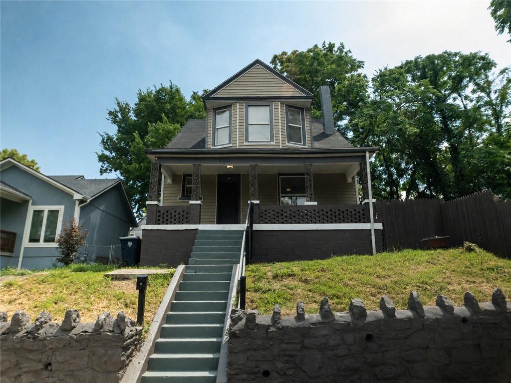 2011 Montgall Ave, Kansas City, MO 64127