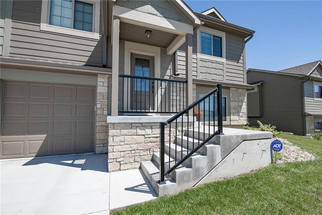 2120 Little Kitten Ave, Manhattan, KS 66503