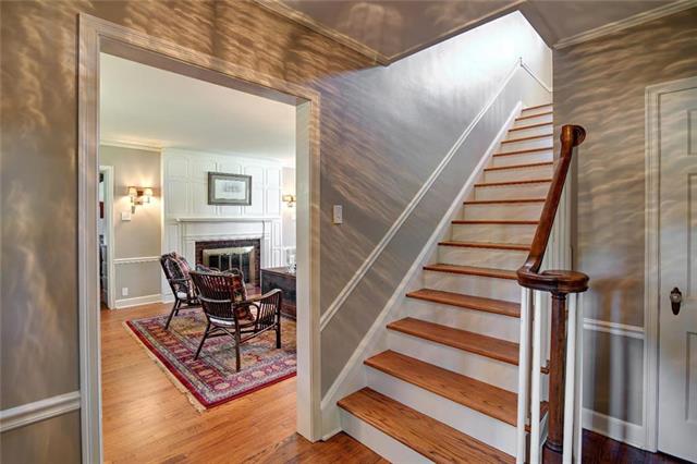 239 W Ash St, Junction City, KS 66441