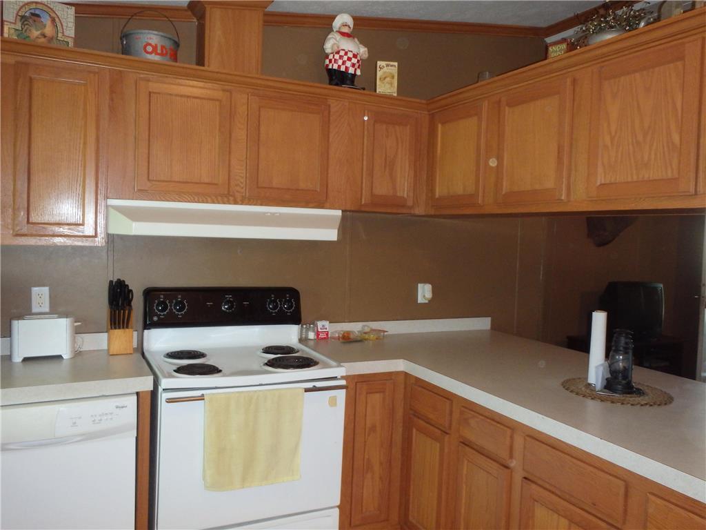 215 Mansur St, Chula, MO 64635