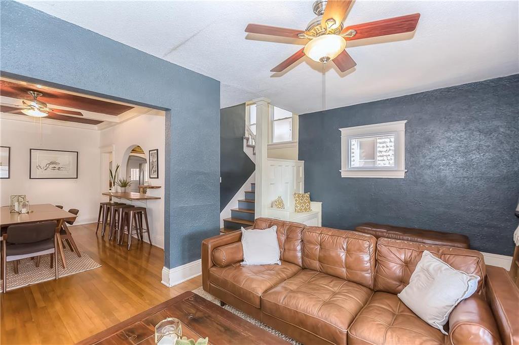 140 Kensington Ave, Kansas City, MO 64123