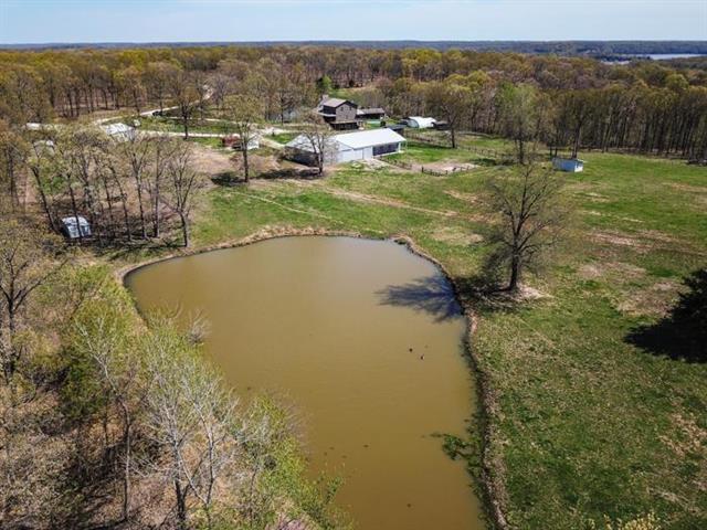 585 SE 971st Rd, Clinton, MO 64735