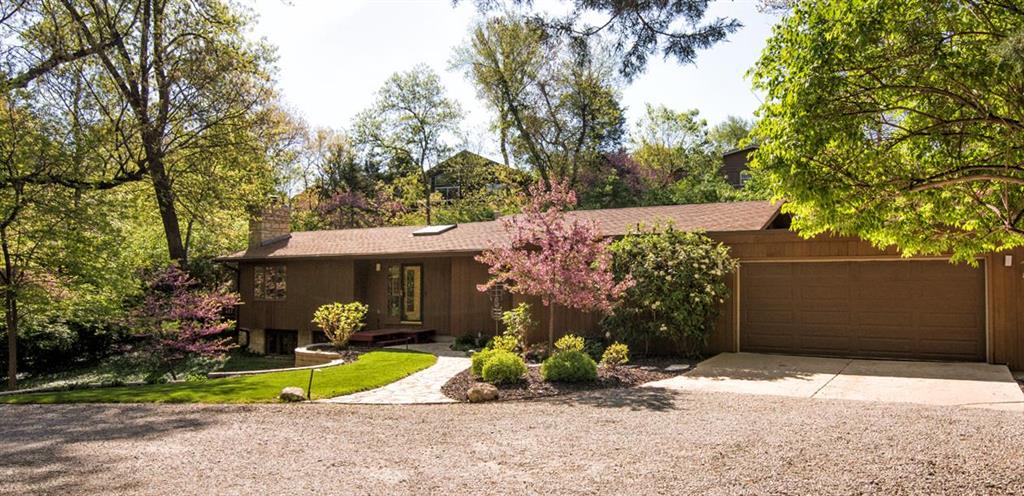 2933 Amherst Ave, Manhattan, KS 66503