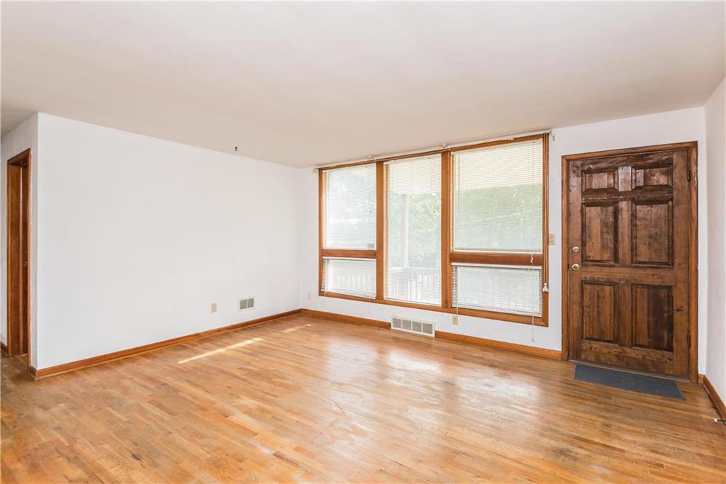 406 Hart St, Jefferson City, MO 65109