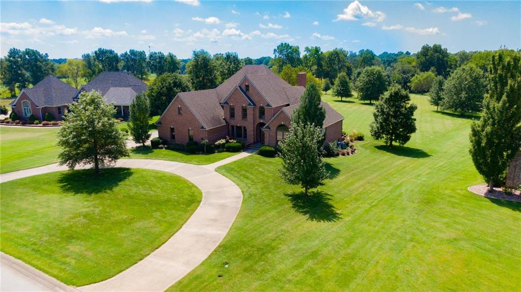603 Shadow Hill Dr, Clinton, MO 64735
