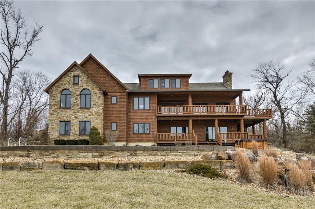 14900 161st St, Bonner Springs, KS 66012