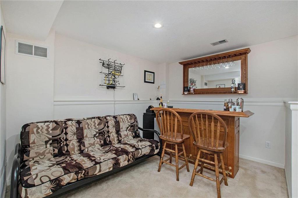 7705 Brook Ct, Kansas City, MO 64139