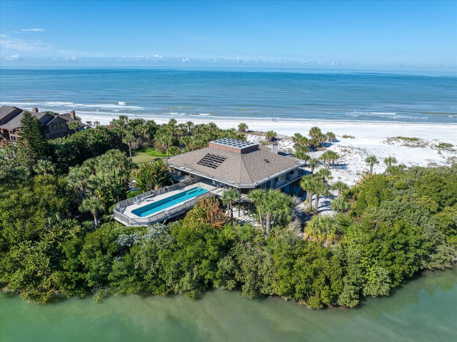 1198 Mandalay Point, Clearwater, FL 33767