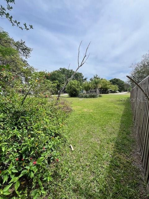 4741 18th St, Zephyrhills, FL 33542