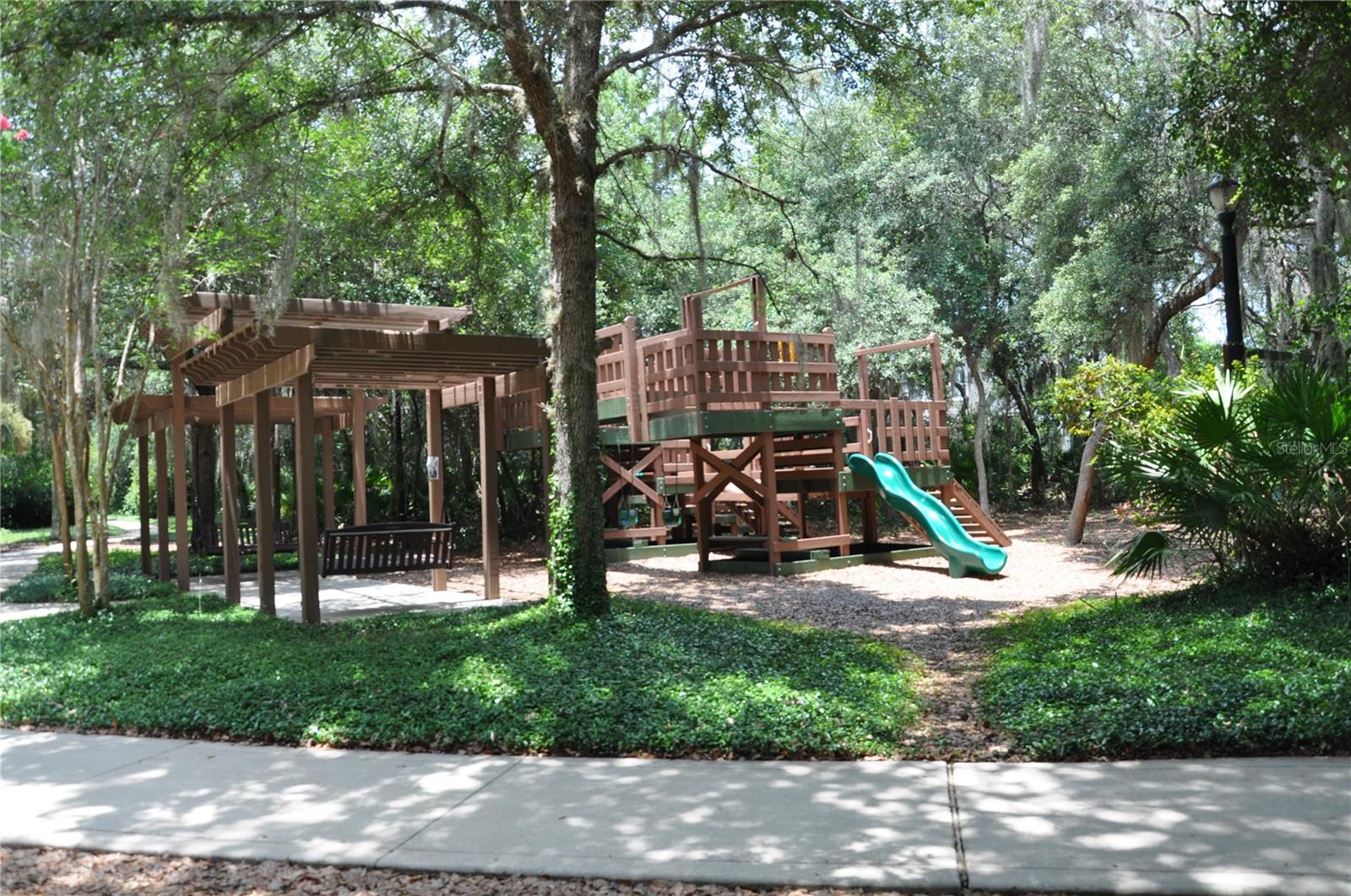 653 Treehouse Cir, St Augustine, FL 32095