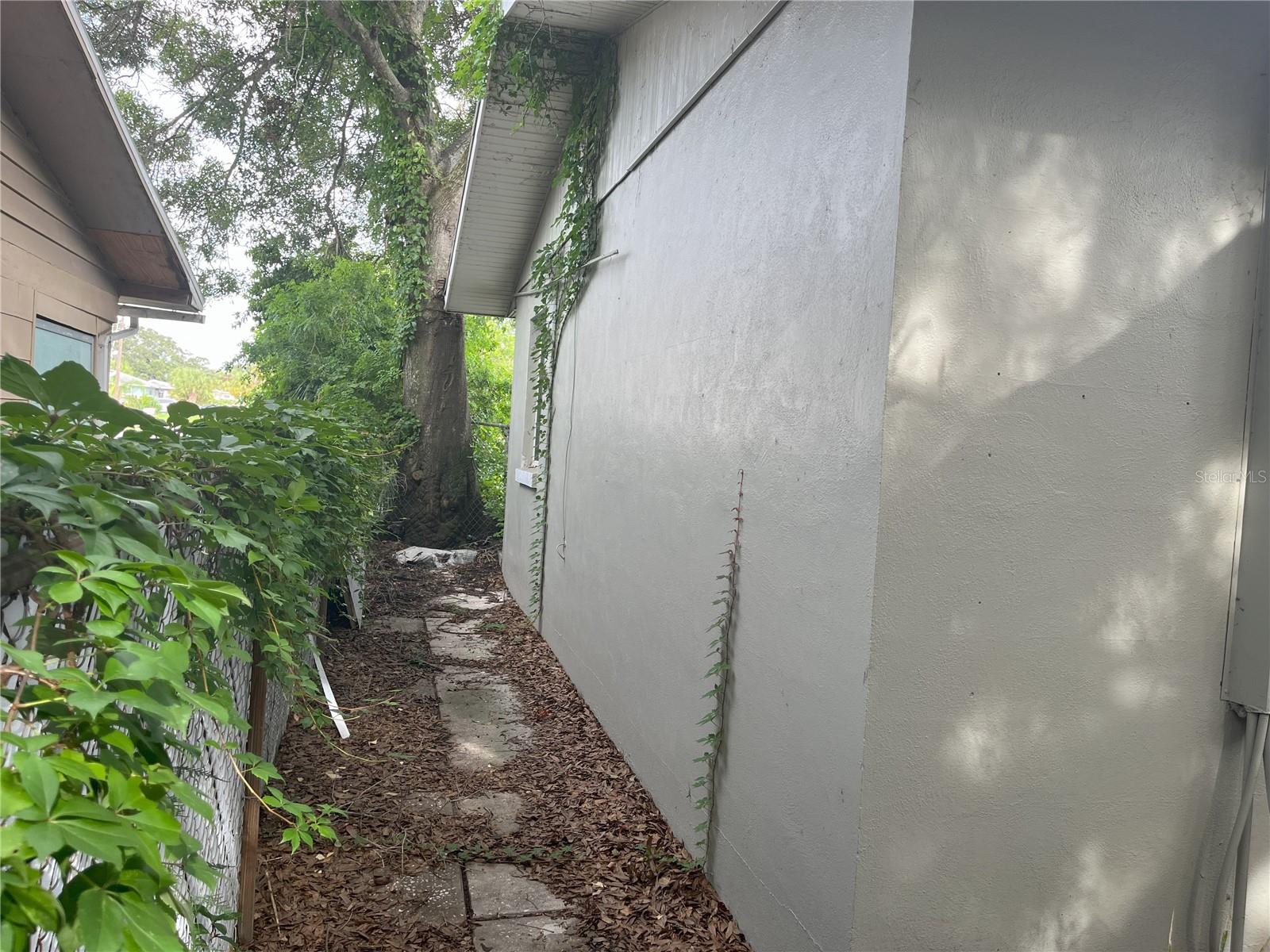 120 S San Remo Ave, Clearwater, FL 33755