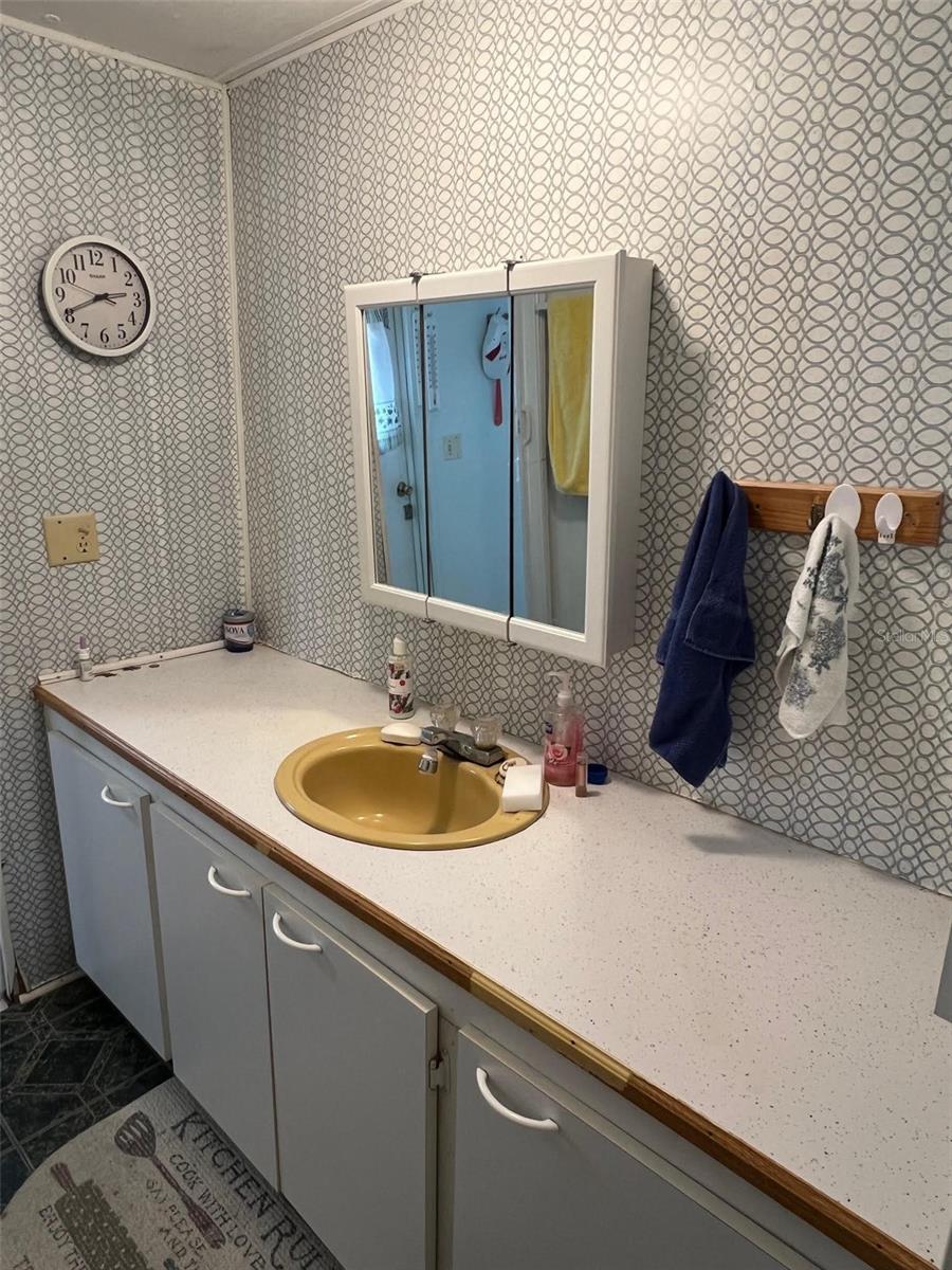 12674 Seminole Blvd #C6, Largo, FL 33778