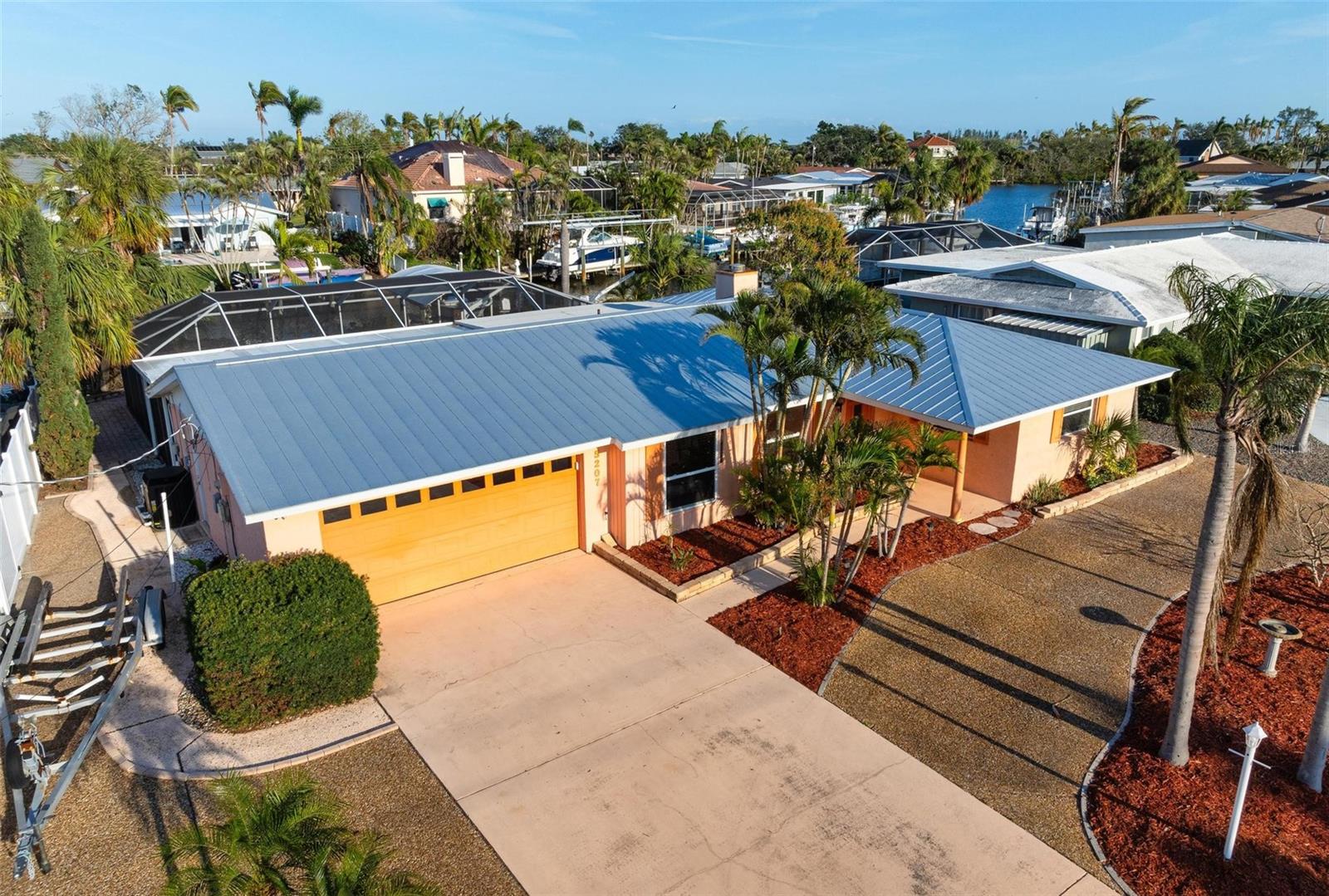5207 Bimini Dr, Bradenton, FL 34210