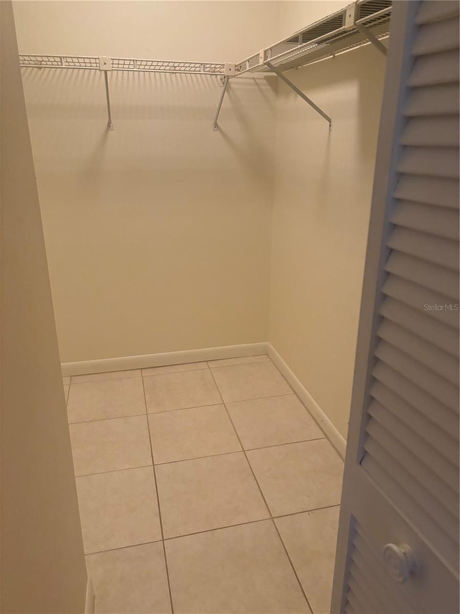 2765 Countryside Blvd #106, Clearwater, FL 33761