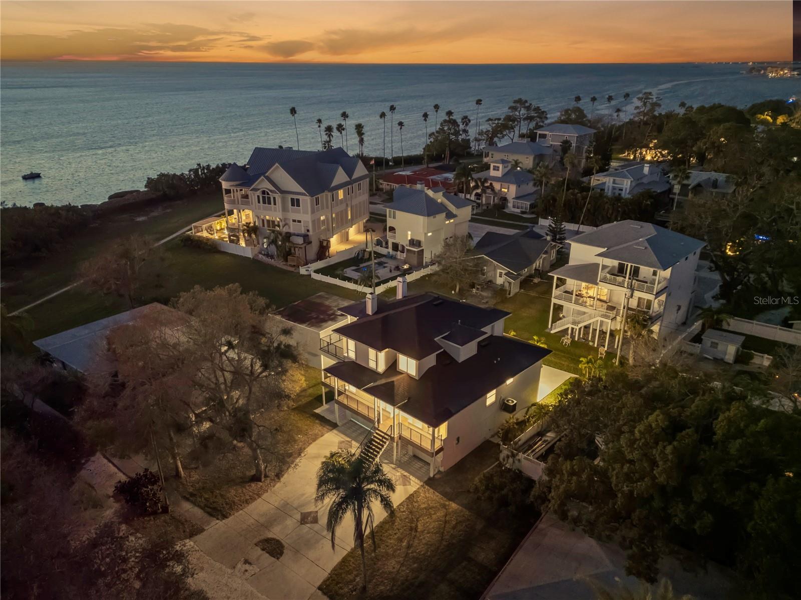 606 Indiana Ave, Crystal Beach, FL 34681