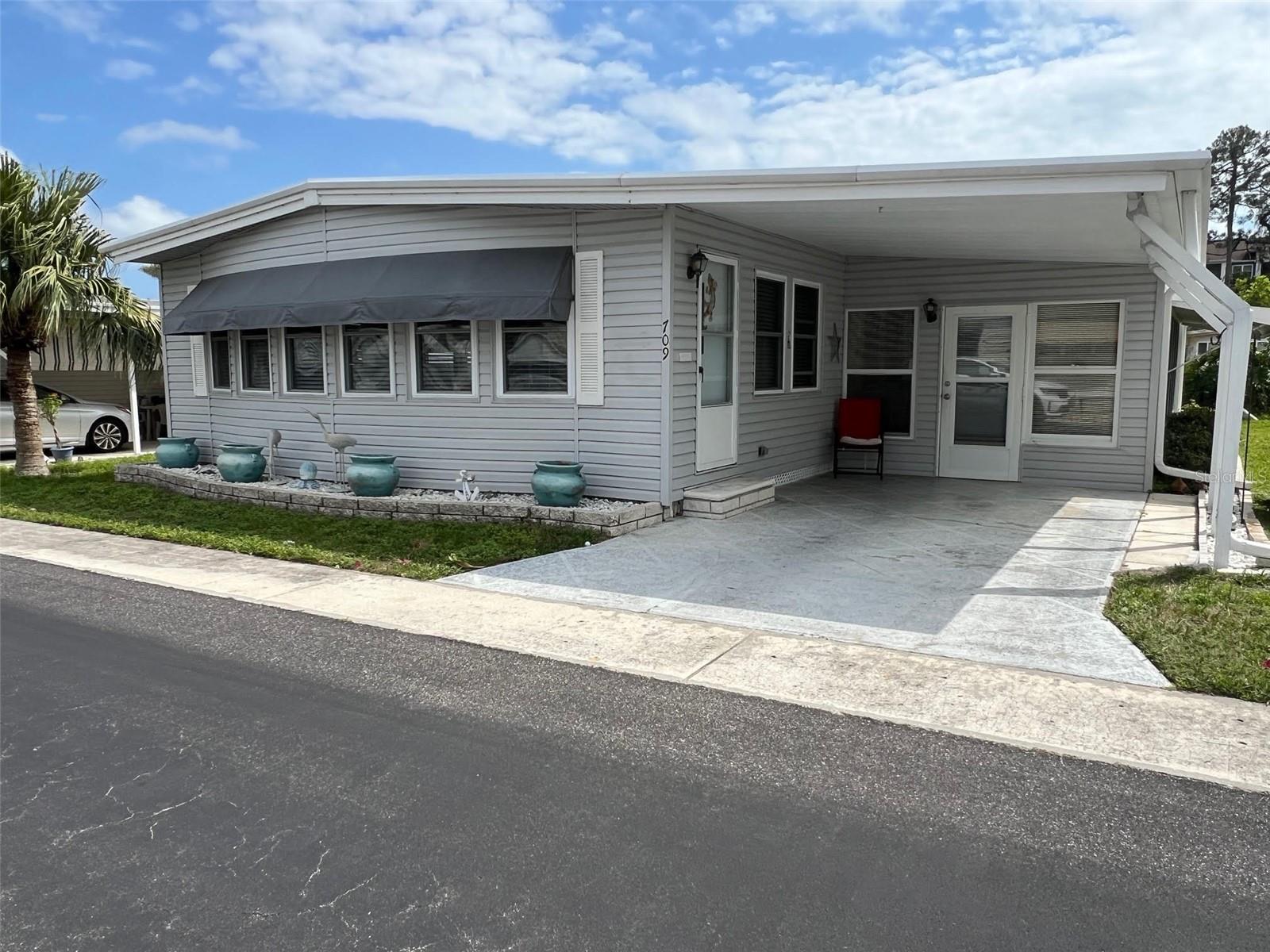 709 Sugar Palm St, Largo, FL 33778