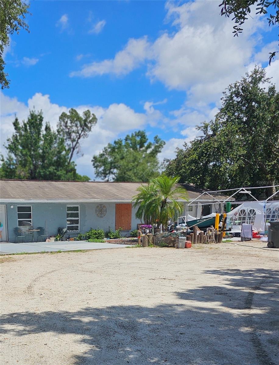 1114 27th St SE #A, Ruskin, FL 33570