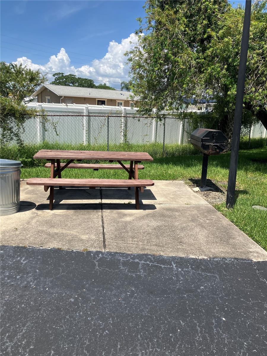 337 S Mcmullen Booth Rd #157, Clearwater, FL 33759