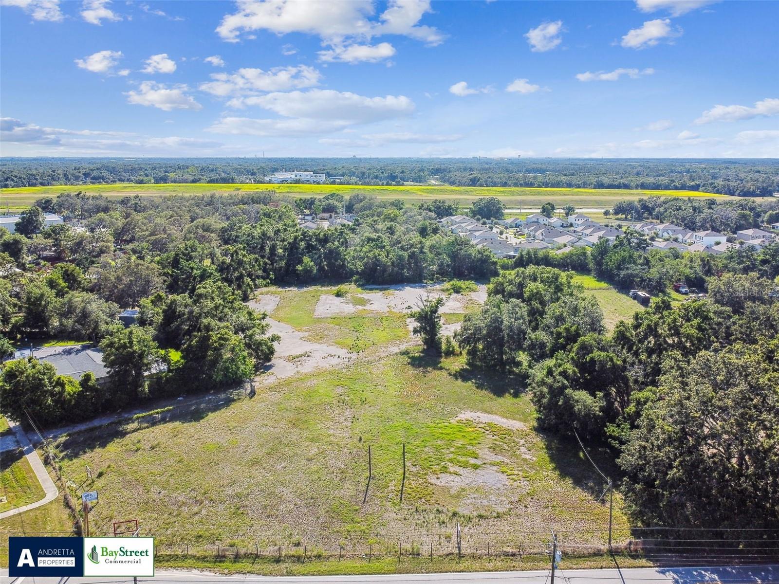 11102 N 301 Hw, Thonotosassa, FL 33592