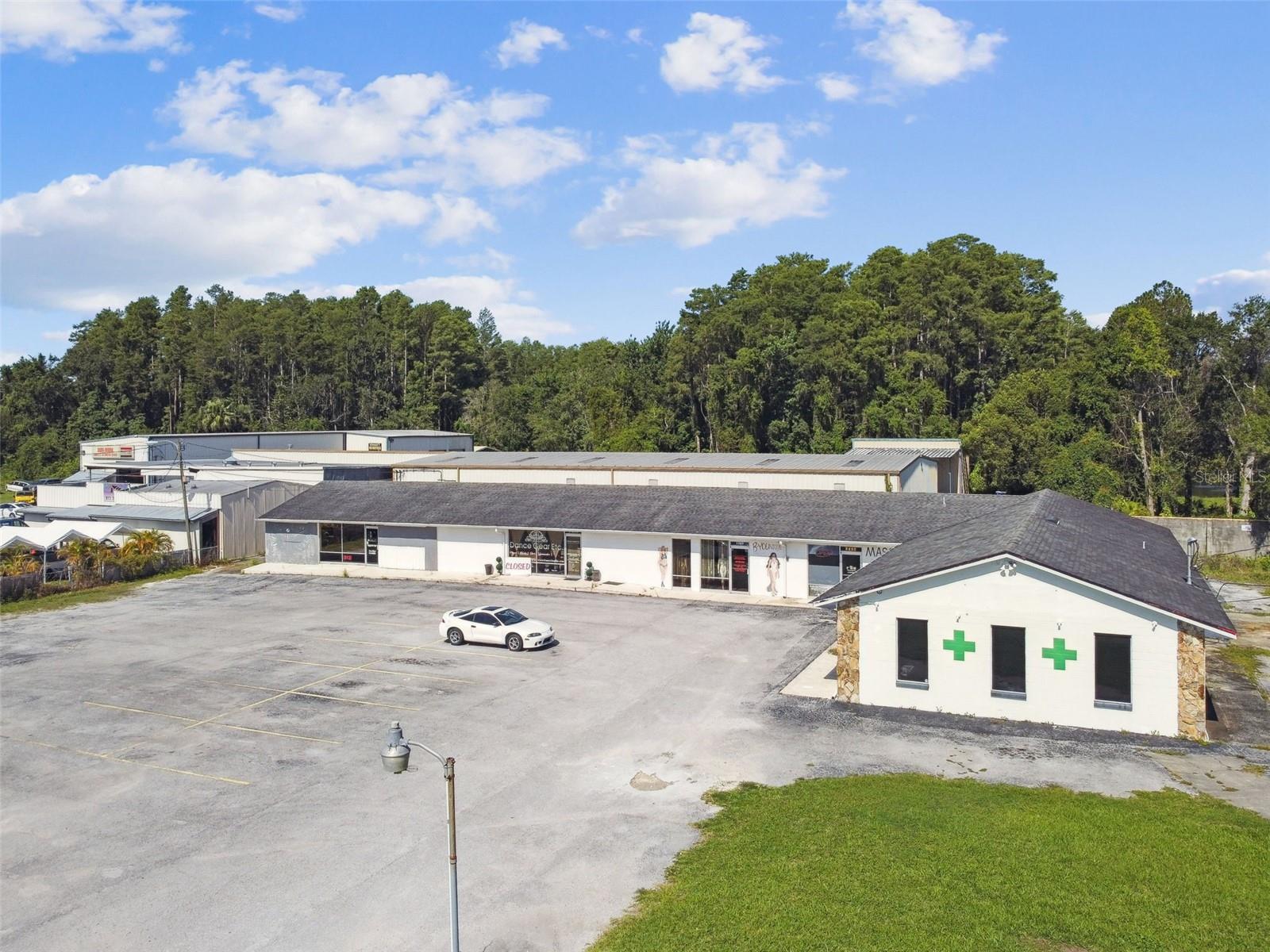 1703 Dale Mabry Hw, Lutz, FL 33548