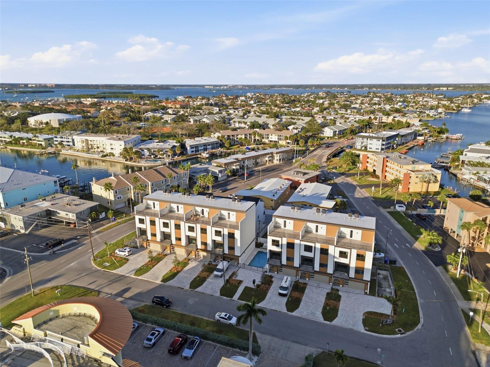 11605 1st St E #A2, Treasure Island, FL 33706