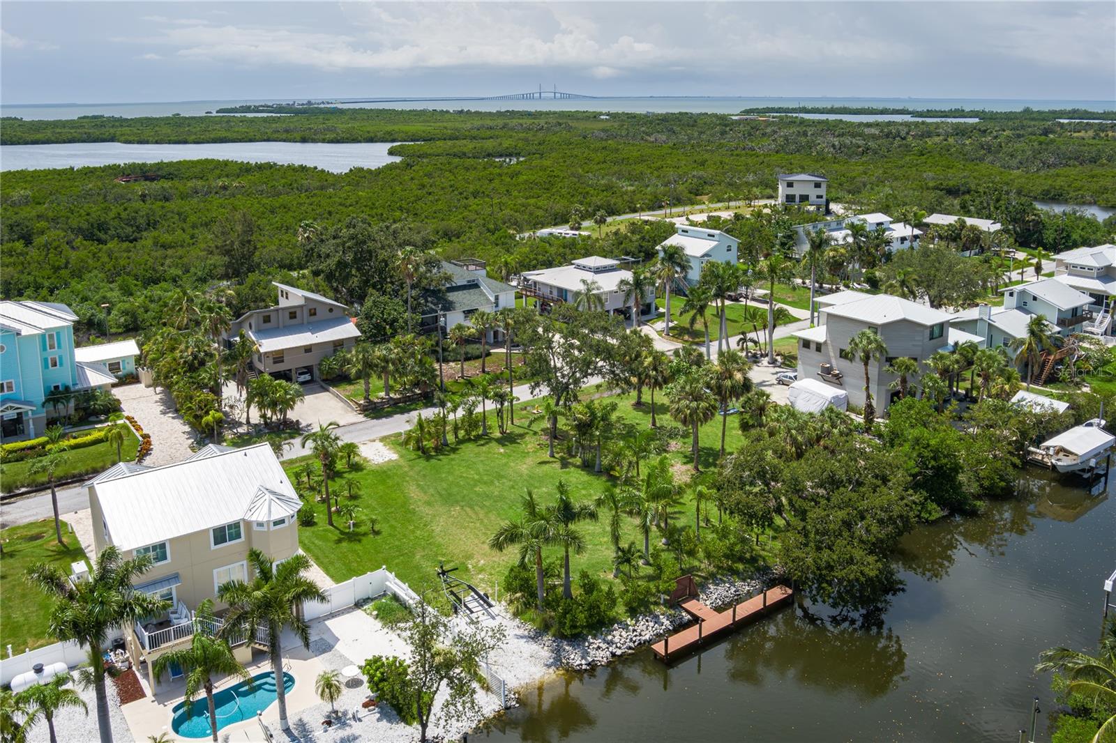 124 Burns Rd, Terra Ceia, FL 34250