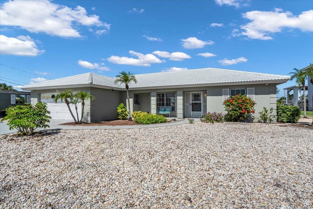 3816 Royal Palm Dr, Bradenton, FL 34210
