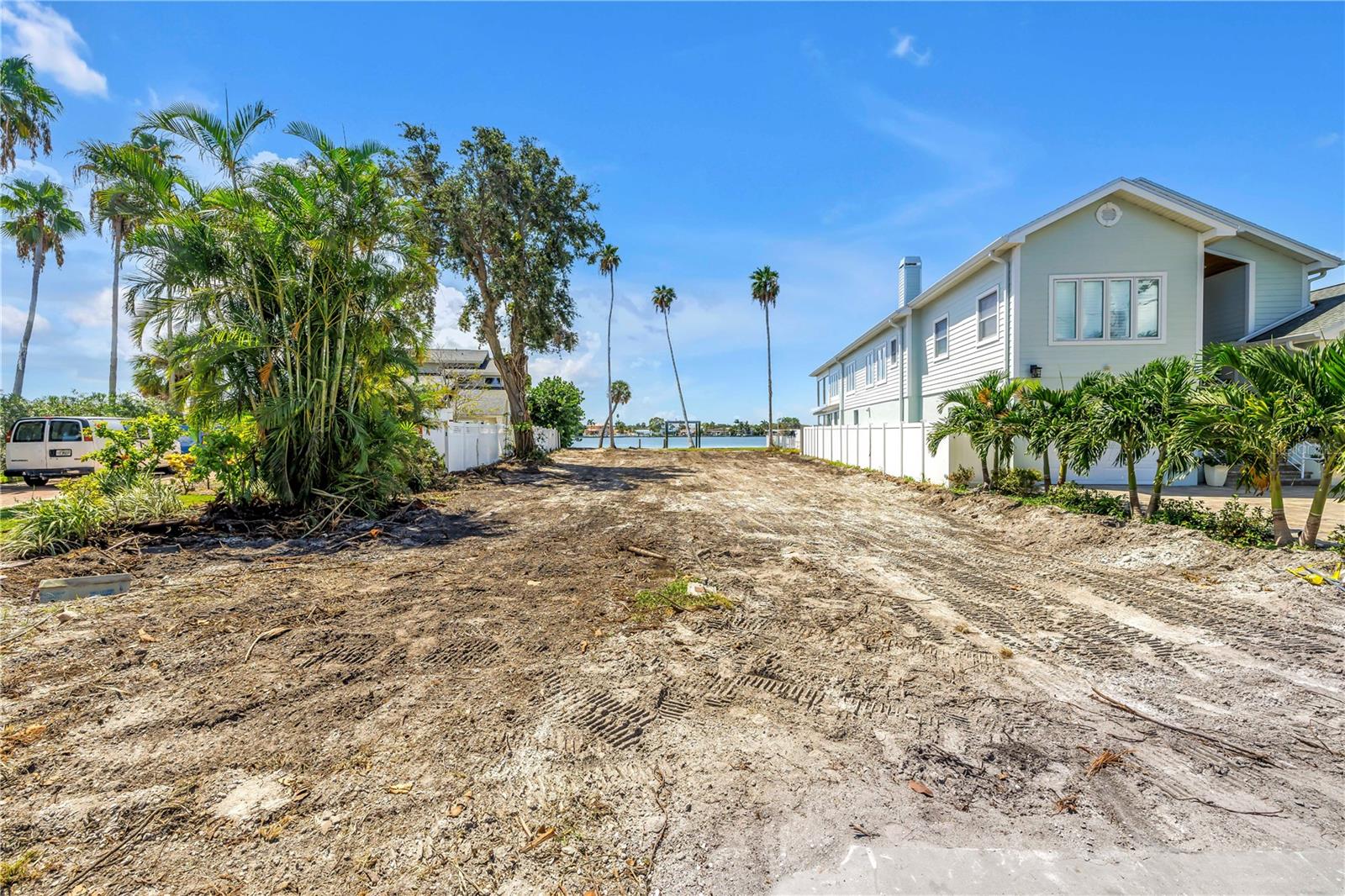 315 10th Ave, Indian Rocks Beach, FL 33785