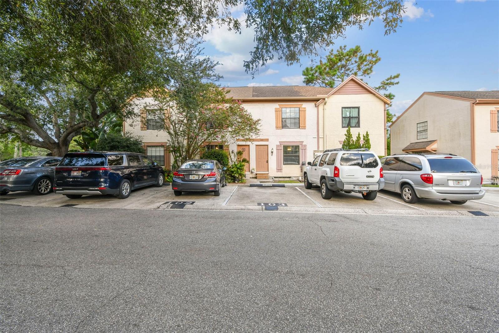 103 Brigadoon Dr, Clearwater, FL 33759