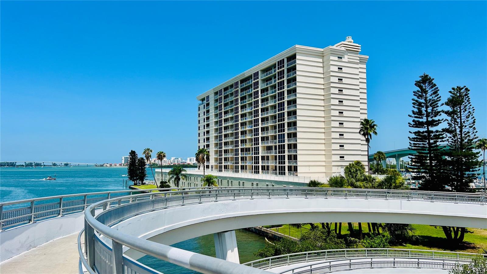 100 Pierce St #1001, Clearwater, FL 33756