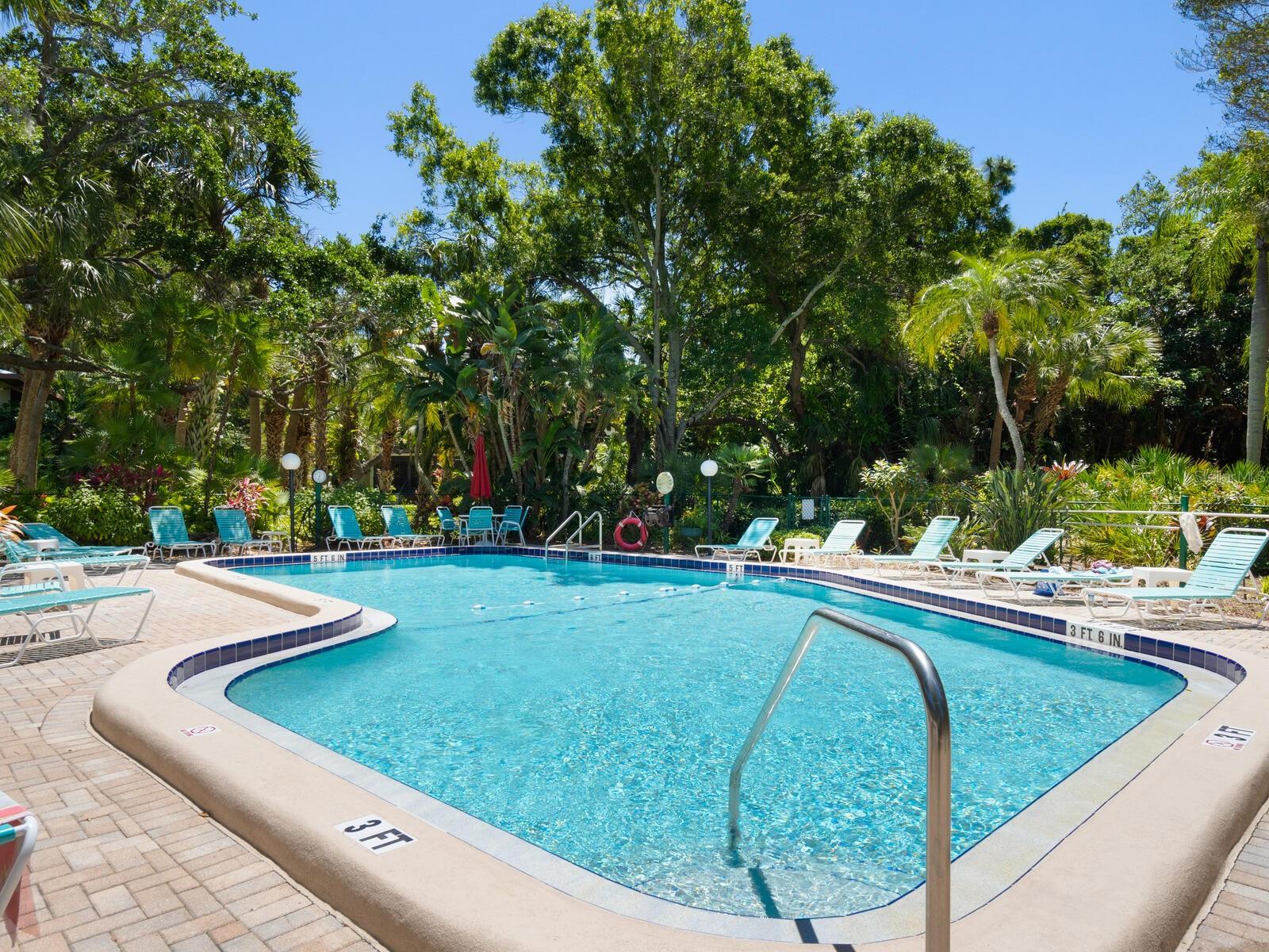3902 Mourning Dove Dr #235, Bradenton, FL 34210
