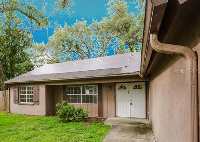 1243 Royal Oak Dr, Dunedin, FL 34698