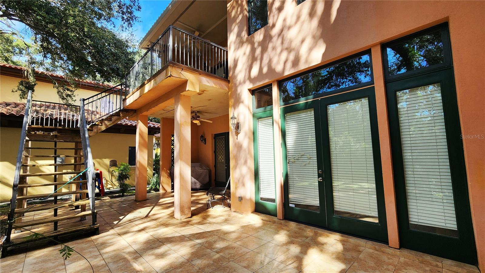 1962 Freedom Dr, Clearwater, FL 33755