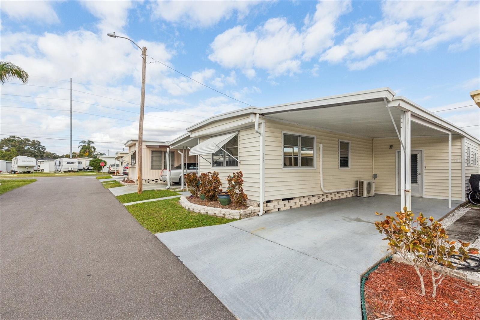1600 N Old Coachman Rd #311, Clearwater, FL 33765