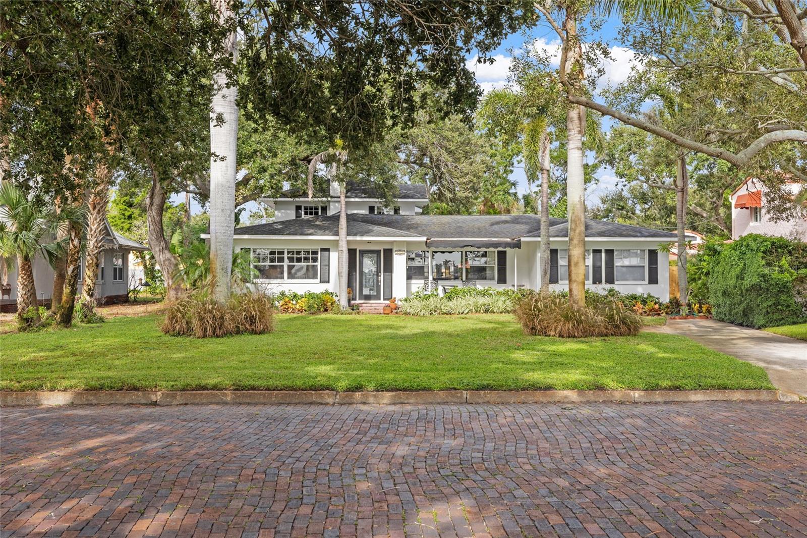 311 Sunset Dr N, St Petersburg, FL 33710