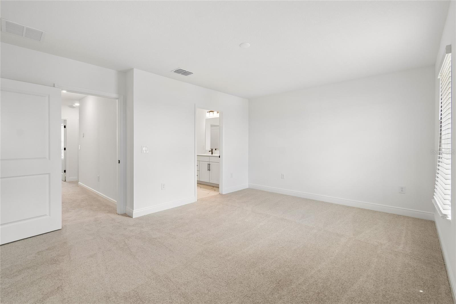 8215 Seaflower Pw, Bradenton, FL 34210