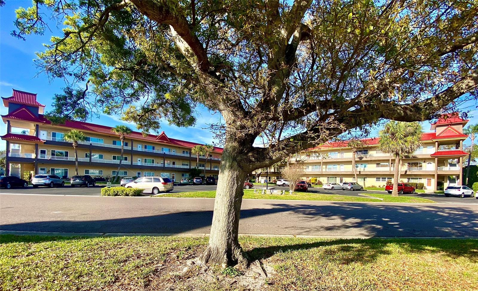 2402 Ecuadorian Way #18, Clearwater, FL 33763