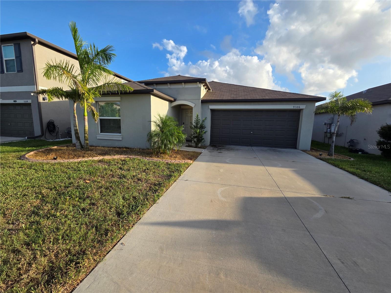 9306 Channing Hill Dr, Ruskin, FL 33573