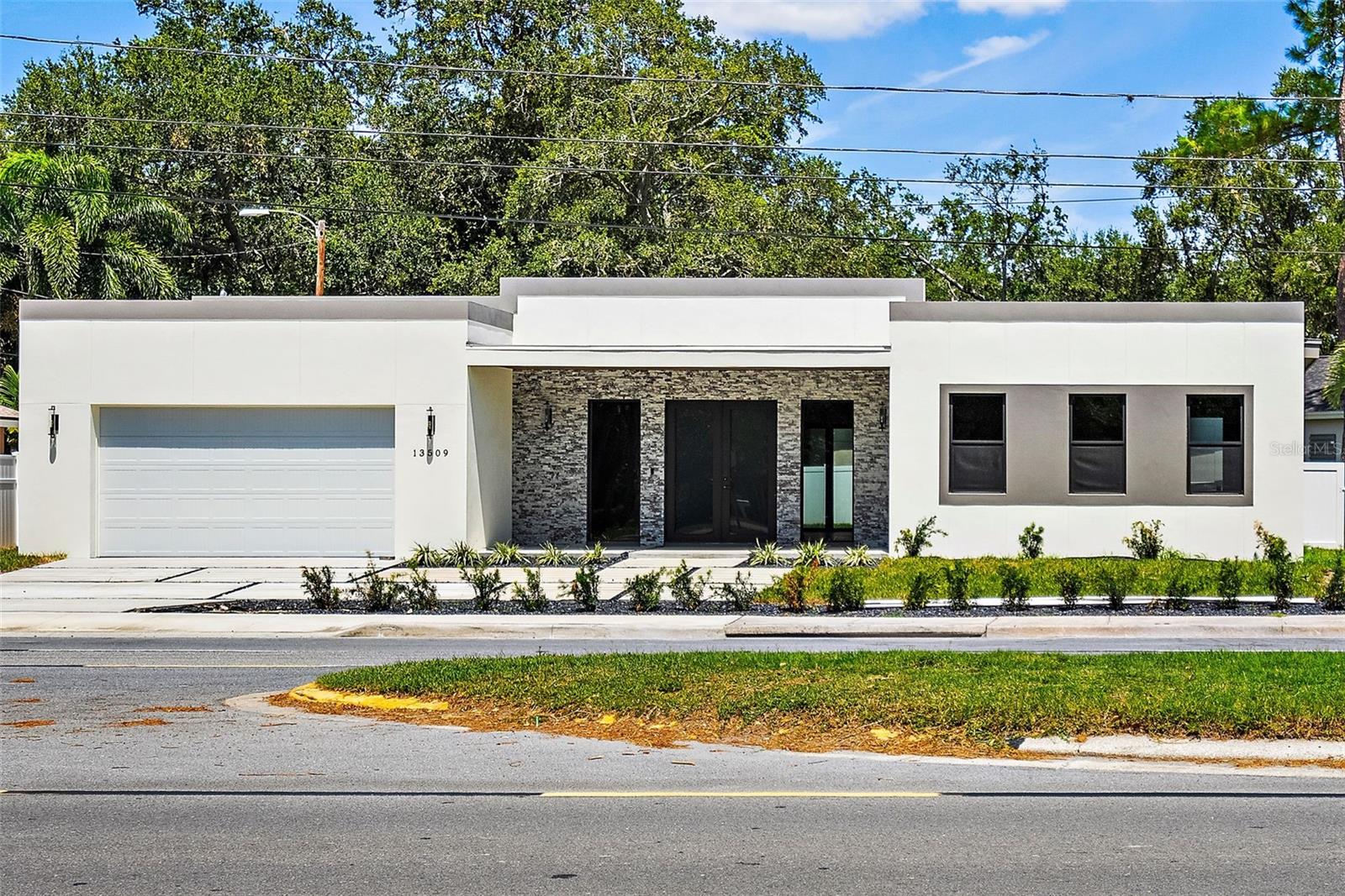13509 Park Blvd, Seminole, FL 33776