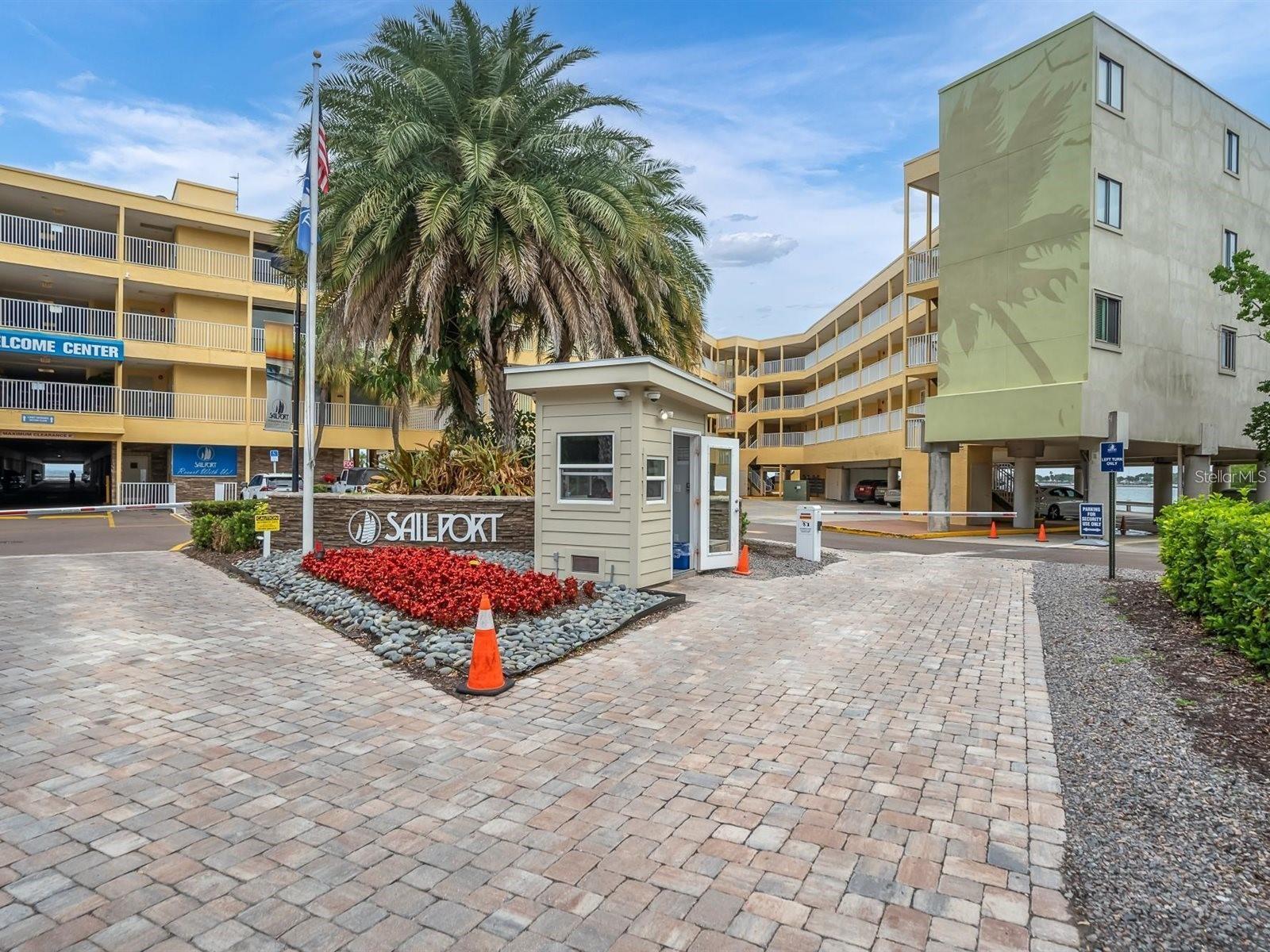 2506 N Rocky Point Dr #237, Tampa, FL 33607