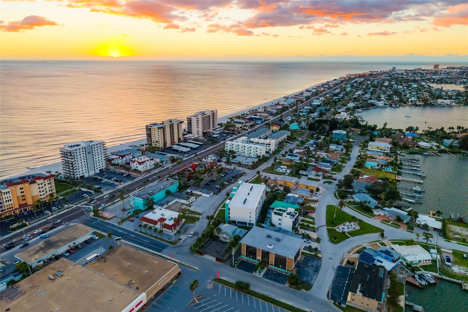 15305 1st St E #201, Madeira Beach, FL 33708