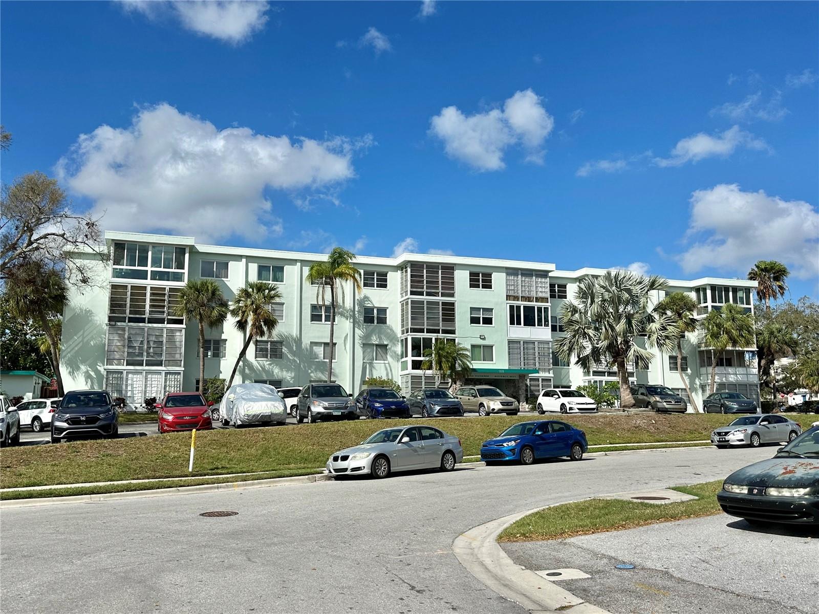 100 Waverly Way #302, Clearwater, FL 33756