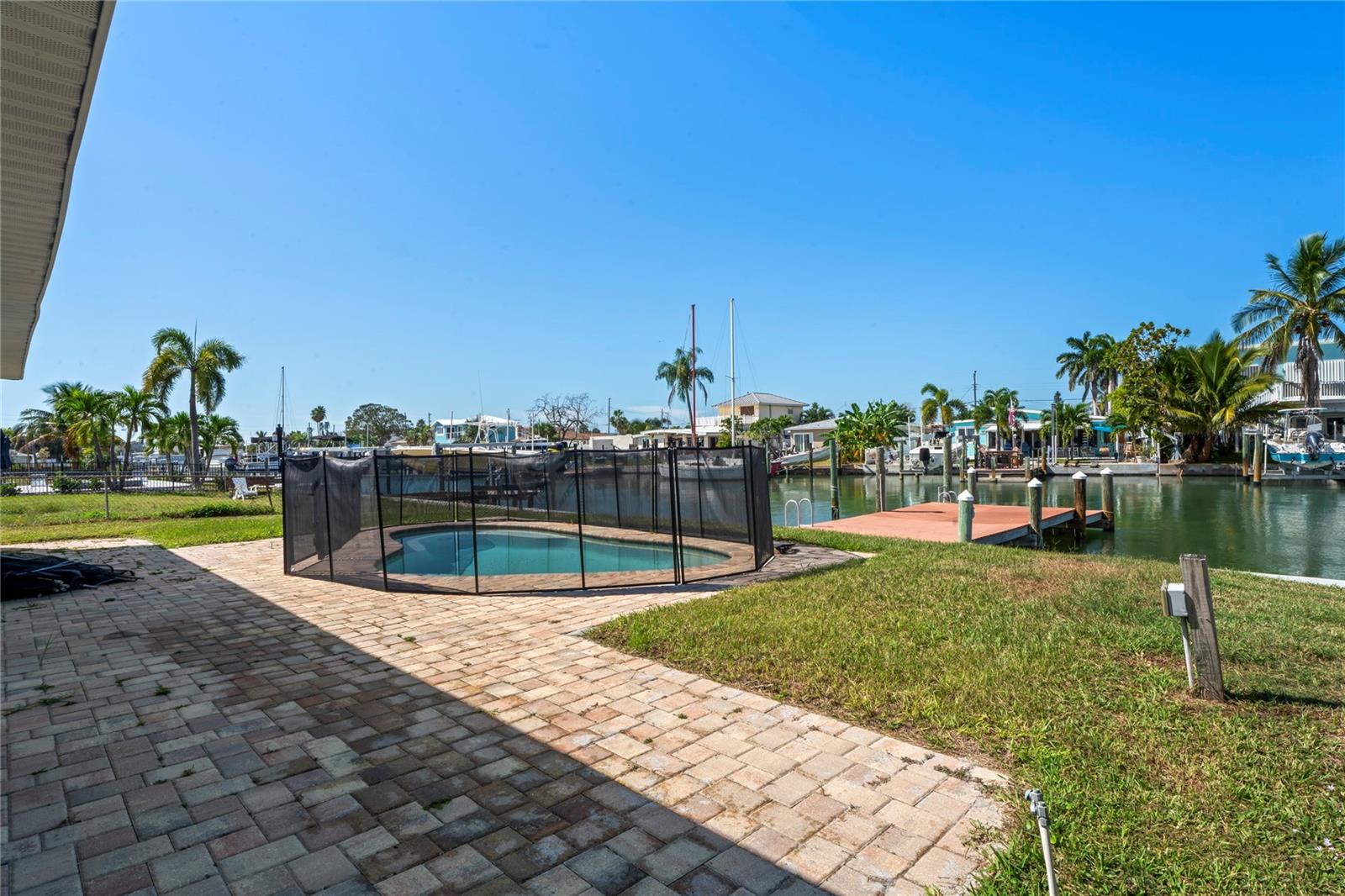 516 Crystal Dr, Madeira Beach, FL 33708